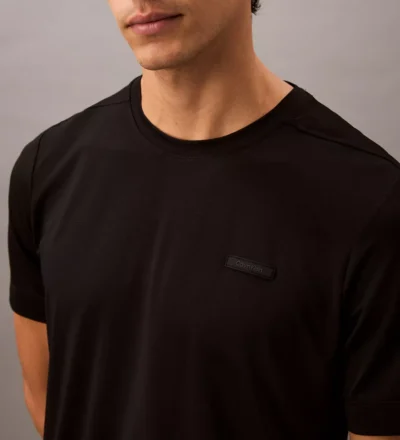camiseta calvin klein