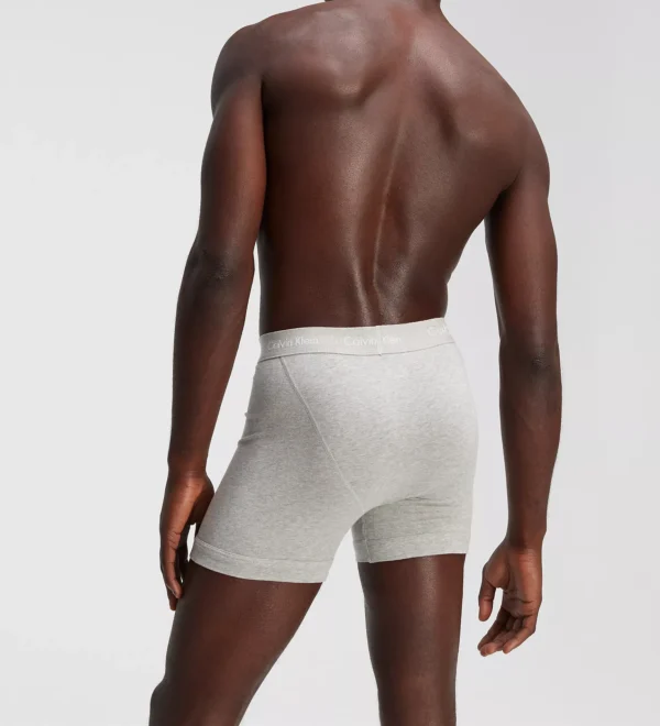 Boxer Calvin Klein tipo Brief para Hombre. Paquete de 3