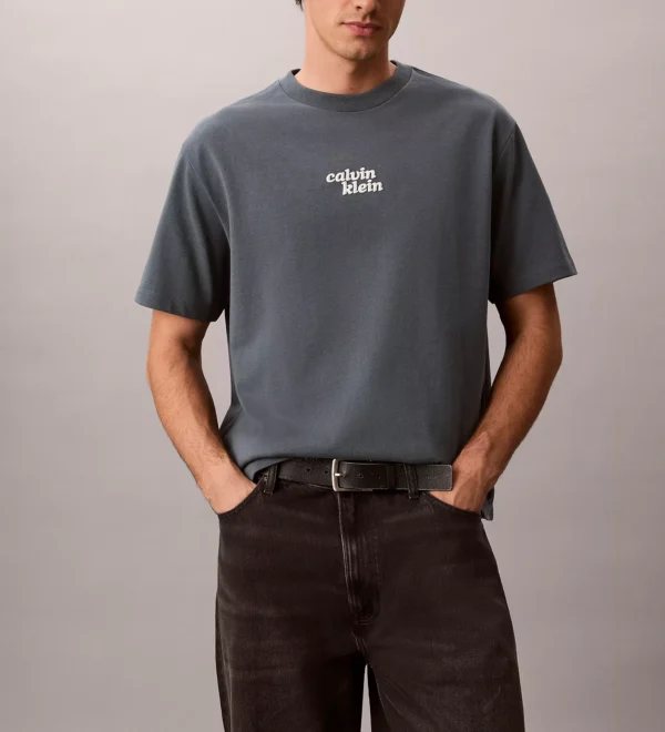 Camiseta Calvin Klein Hombre - Logo Graphic Relaxed